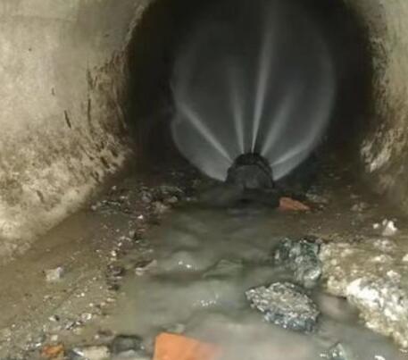 雨城市政管道清淤